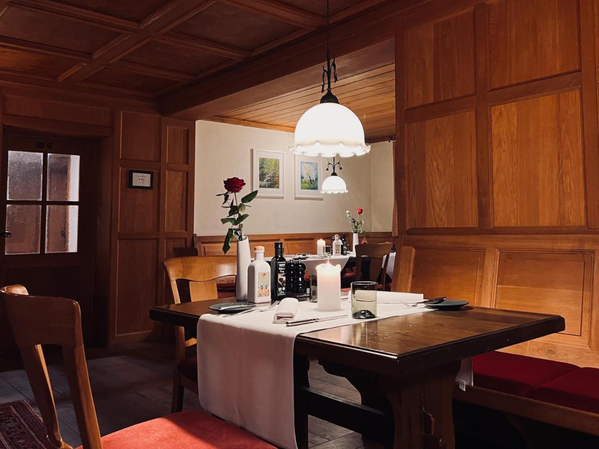 Gasthof Waescherschloss Wäschenbeuren Esterno foto